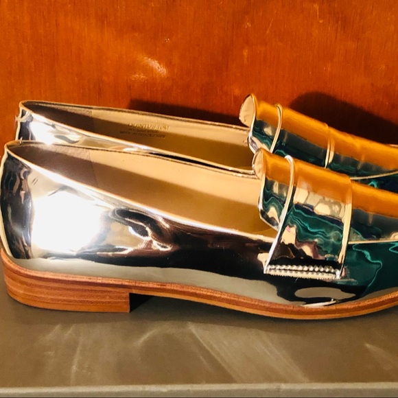 ❤️❤️ BNWOT Gorgeous Steven by Steve Madden Silver Loafers❤️❤️ - Picture 7 of 7